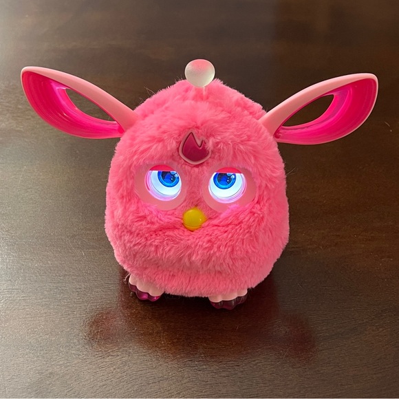 Hasbro Pink Furby Connect 2016 Talking Bluetooth Toy TESTED & WORKS NO MASK - Picture 3 of 17